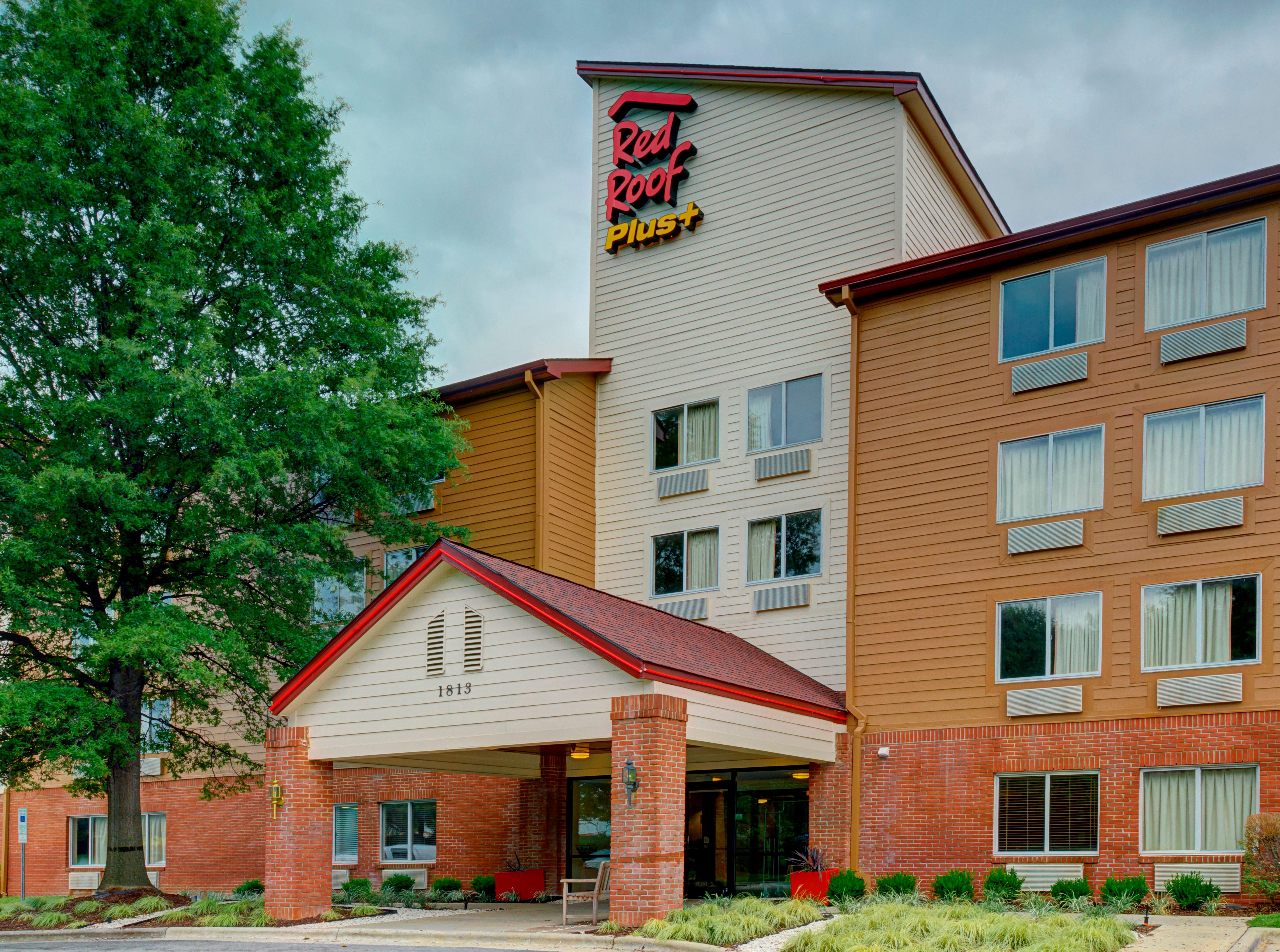 Red Roof Inn Plus Raleigh Downtown Ncsu Conv Center Exterior photo